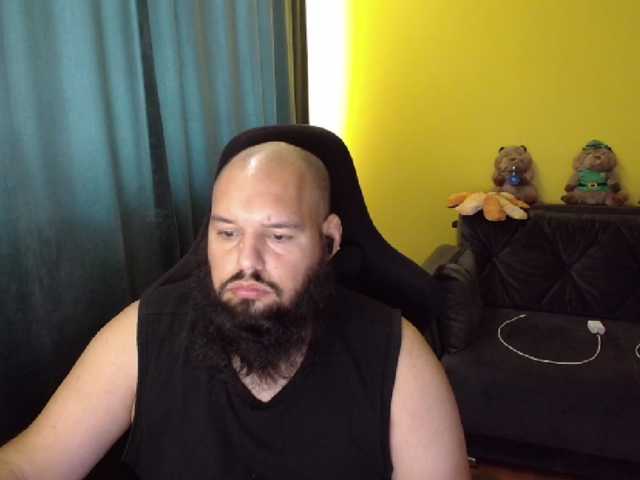 guessswho24