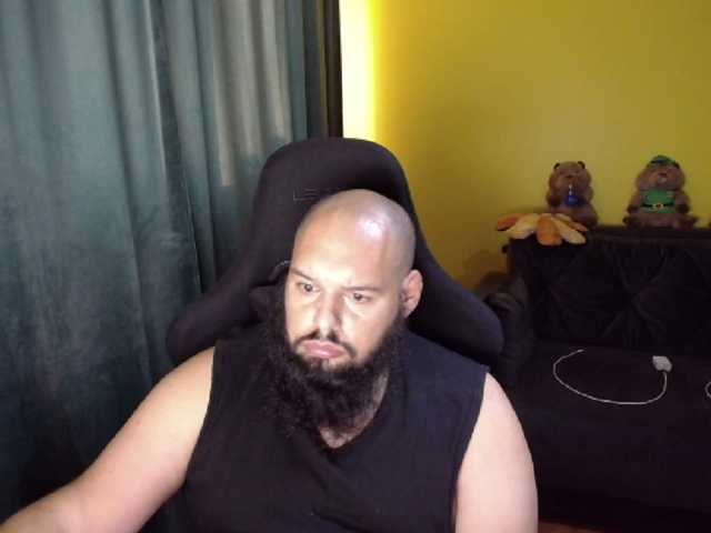 guessswho24