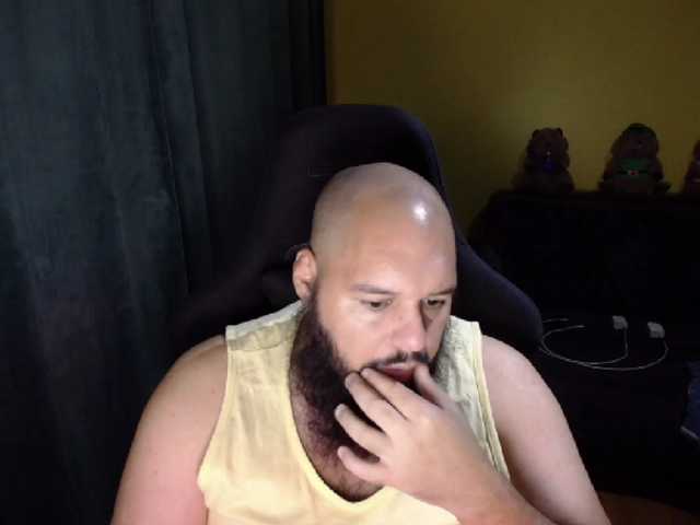 guessswho24