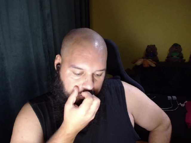 guessswho24