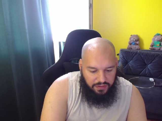 GuesssWho24