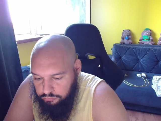 guessswho24