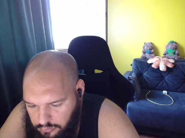 guessswho24