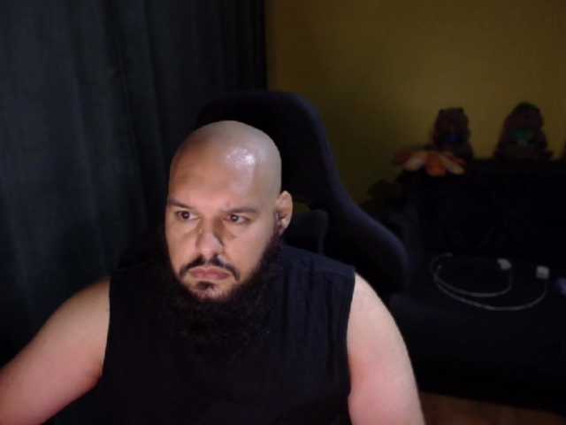 guessswho24