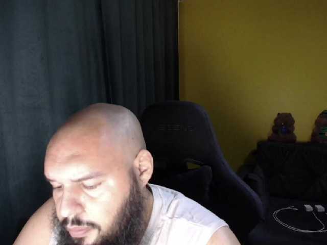 GuesssWho24