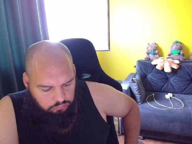 guessswho24