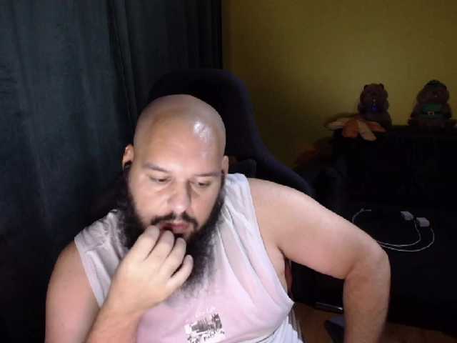 GuesssWho24