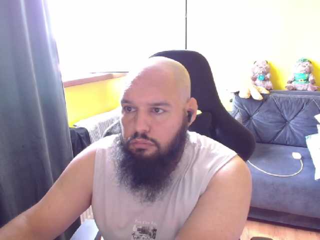 guessswho24