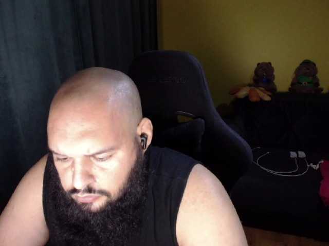 guessswho24