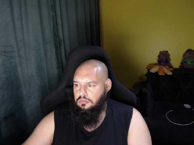 GuesssWho24