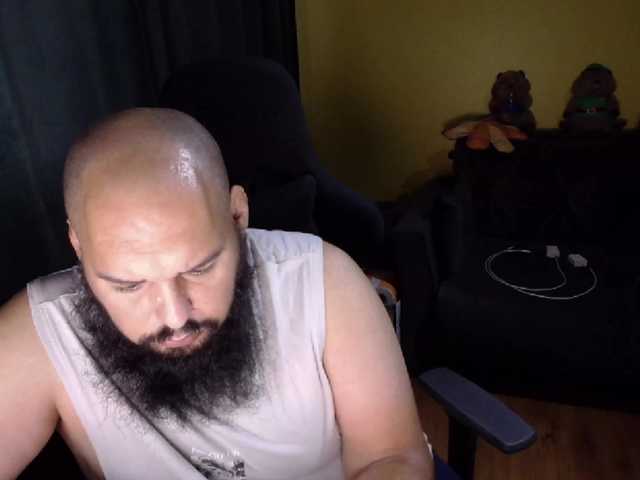 guessswho24