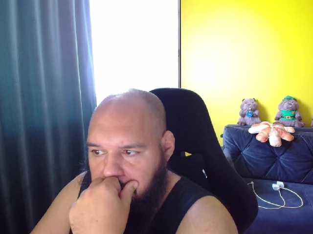 guessswho24
