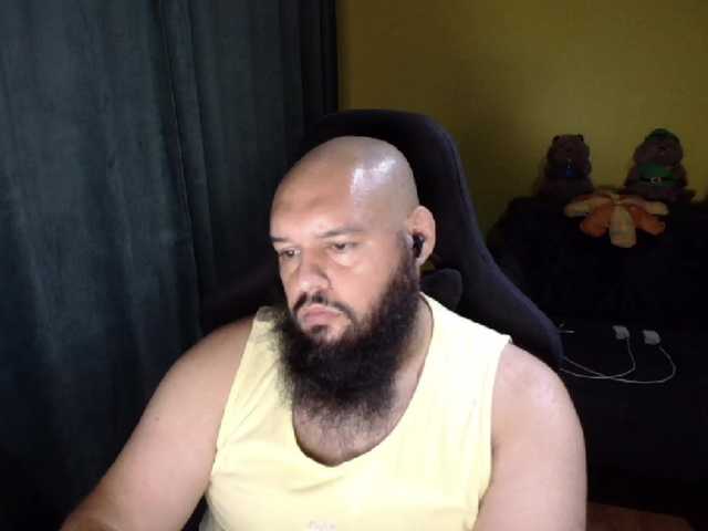 guessswho24