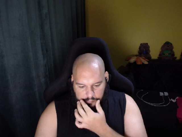 guessswho24