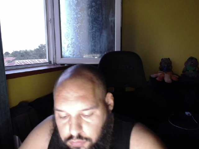 GuesssWho24