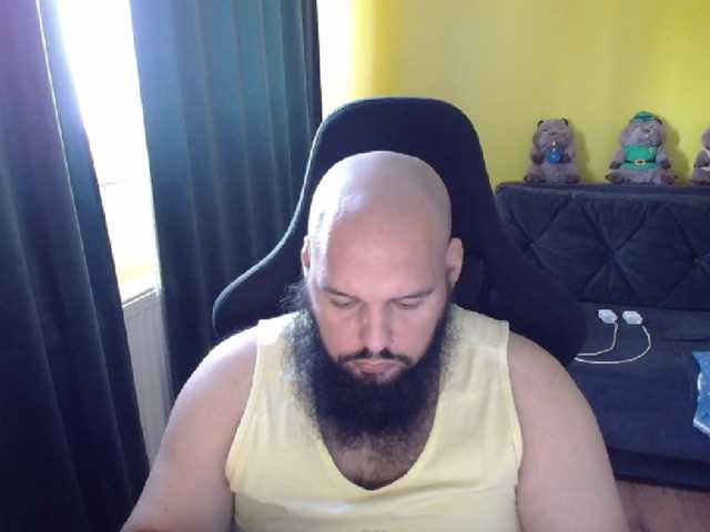 guessswho24