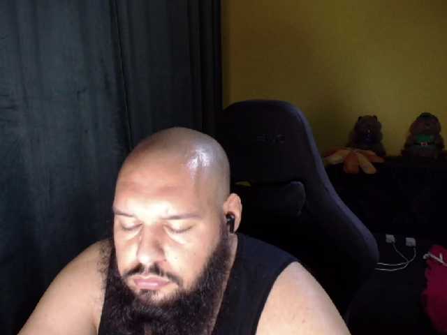 guessswho24