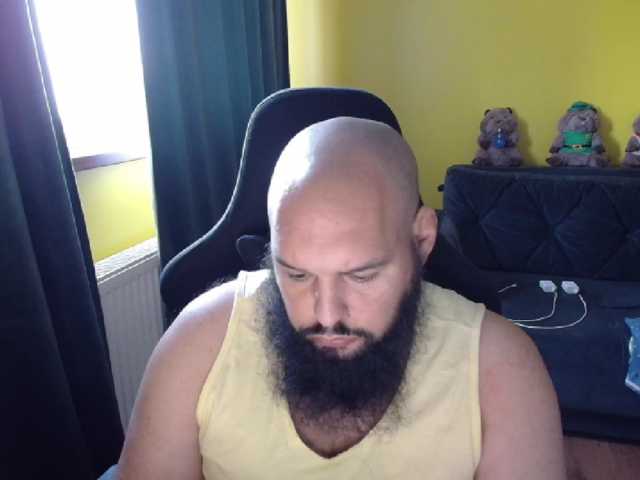 guessswho24