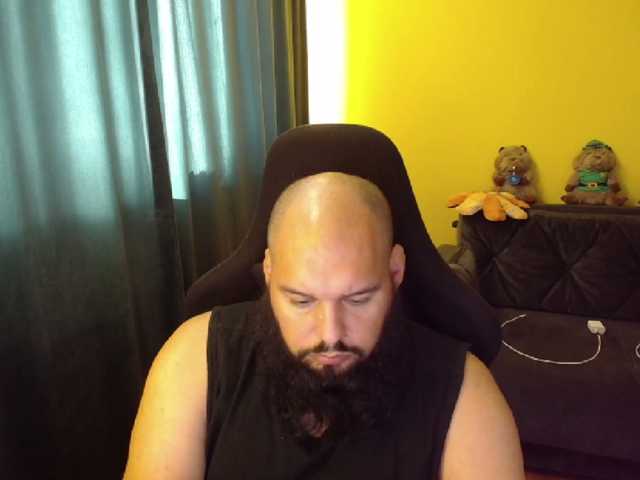 guessswho24
