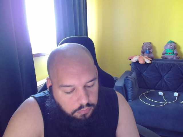 guessswho24