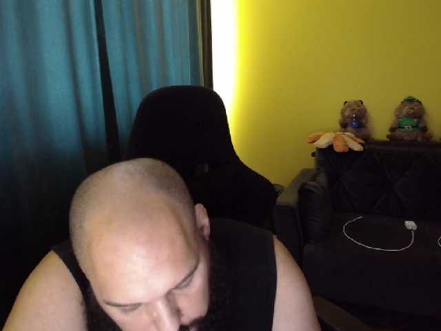 guessswho24