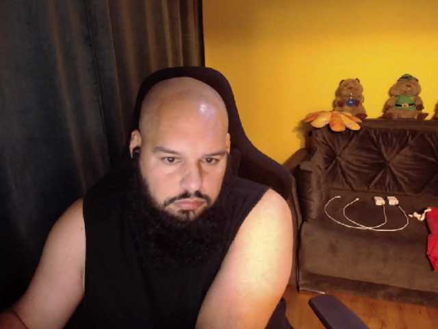 guessswho24