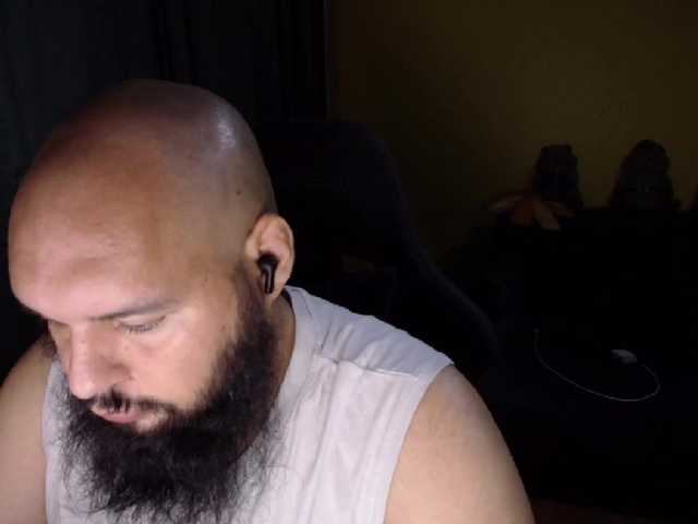guessswho24