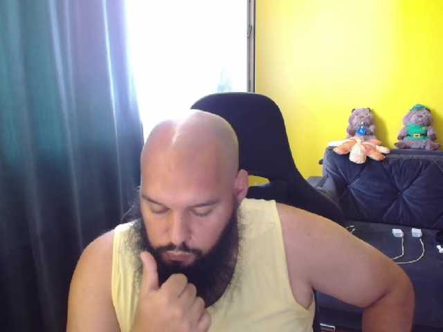Guessswho24