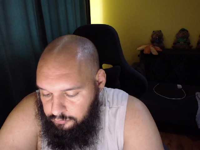 guessswho24