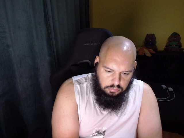 guessswho24