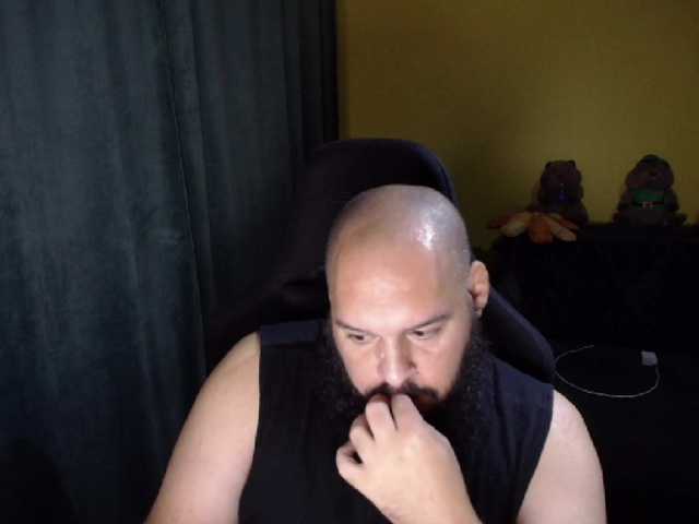 GuesssWho24