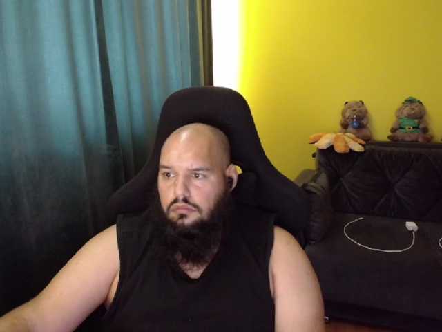 guessswho24