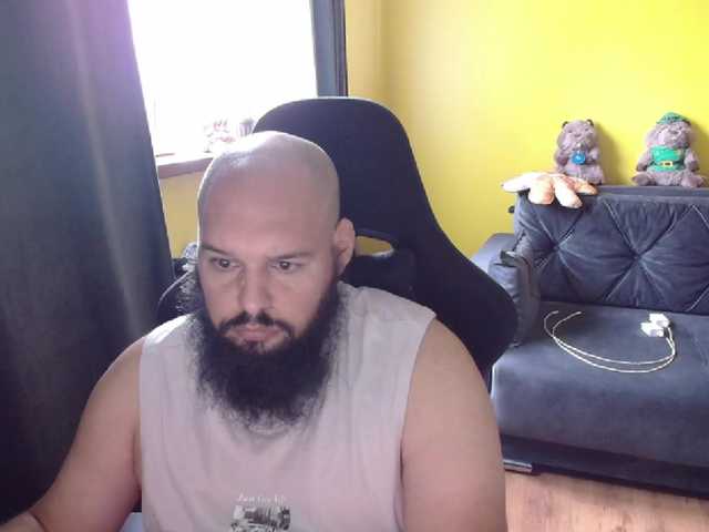 guessswho24