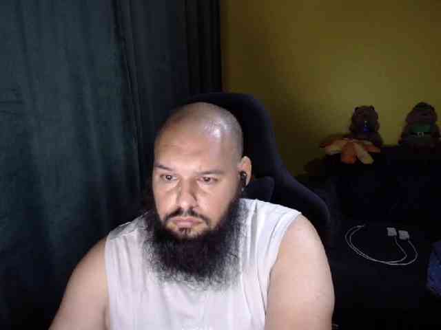 GuesssWho24