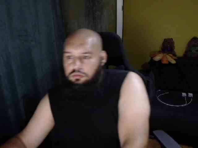 guessswho24