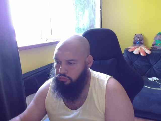 guessswho24