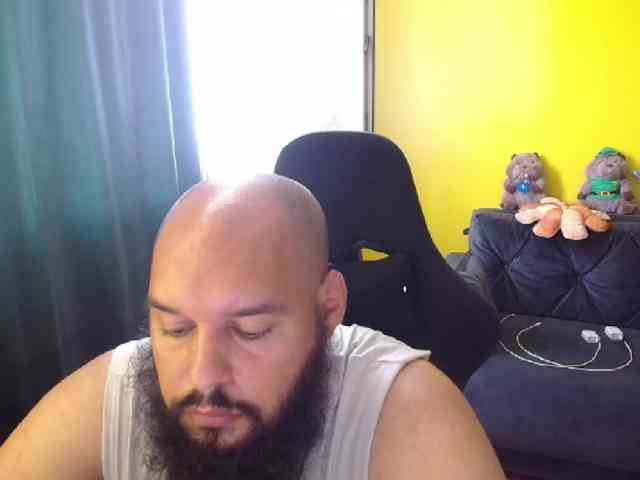 guessswho24