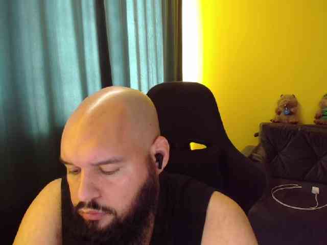 guessswho24
