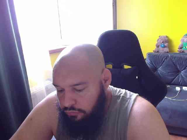 GuesssWho24