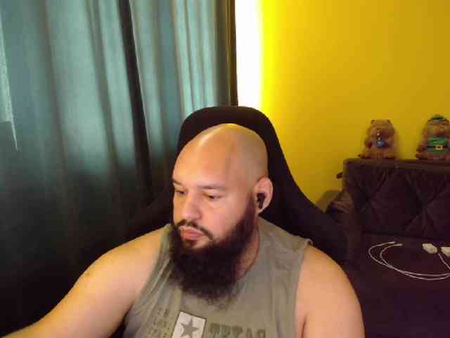 GuesssWho24