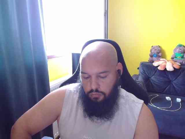 guessswho24