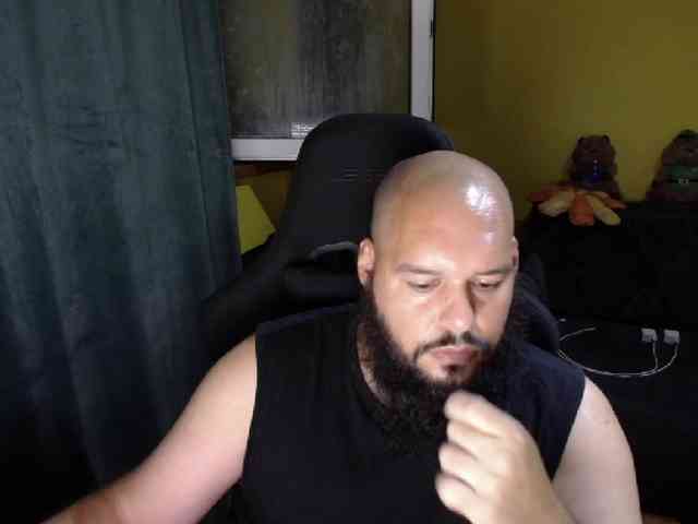 GuesssWho24