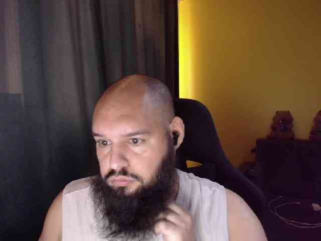 GuesssWho24
