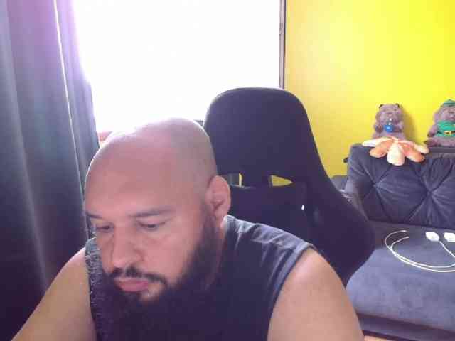 guessswho24