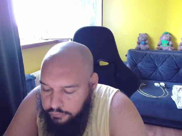 guessswho24