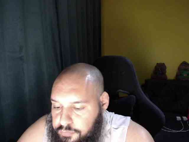 GuesssWho24