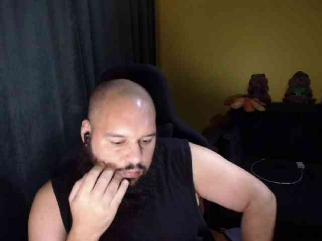GuesssWho24