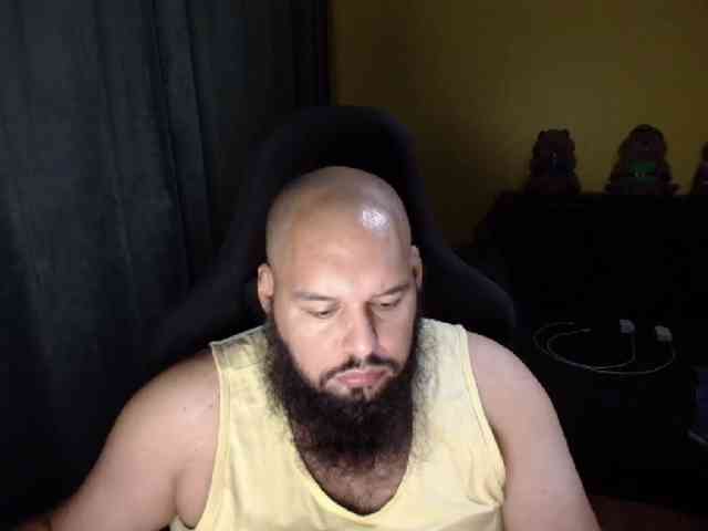 GuesssWho24