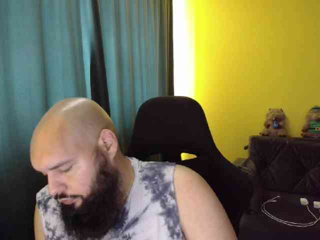 guessswho24