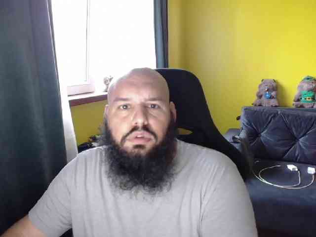 guessswho24